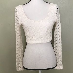 Double Zero NWOT Creme Long Sleeved Lace Top M